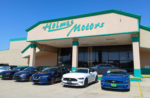Holmes Motors D'Iberville - Showroom