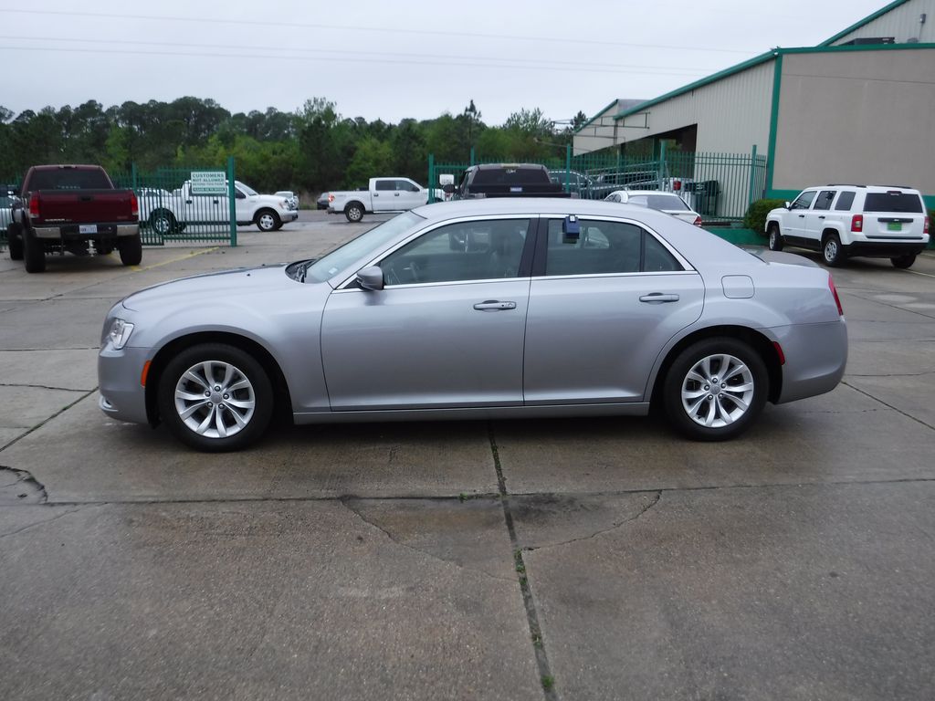 Used 2016 Chrysler 300 For Sale