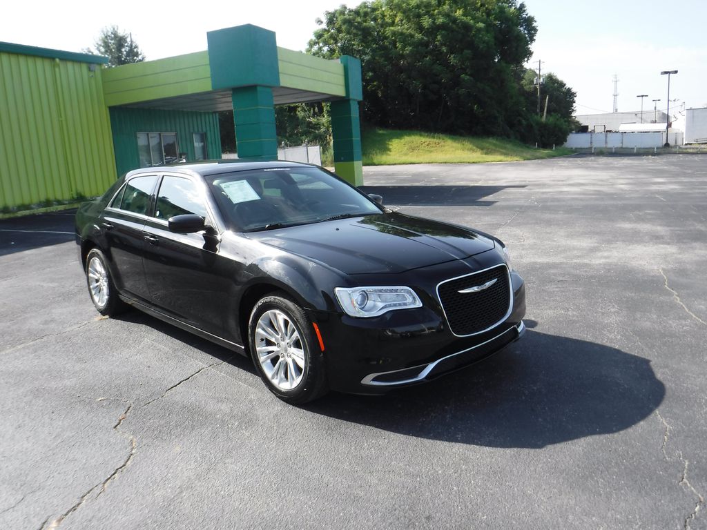 Used 2018 Chrysler 300 For Sale