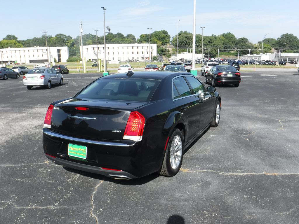 Used 2018 Chrysler 300 For Sale