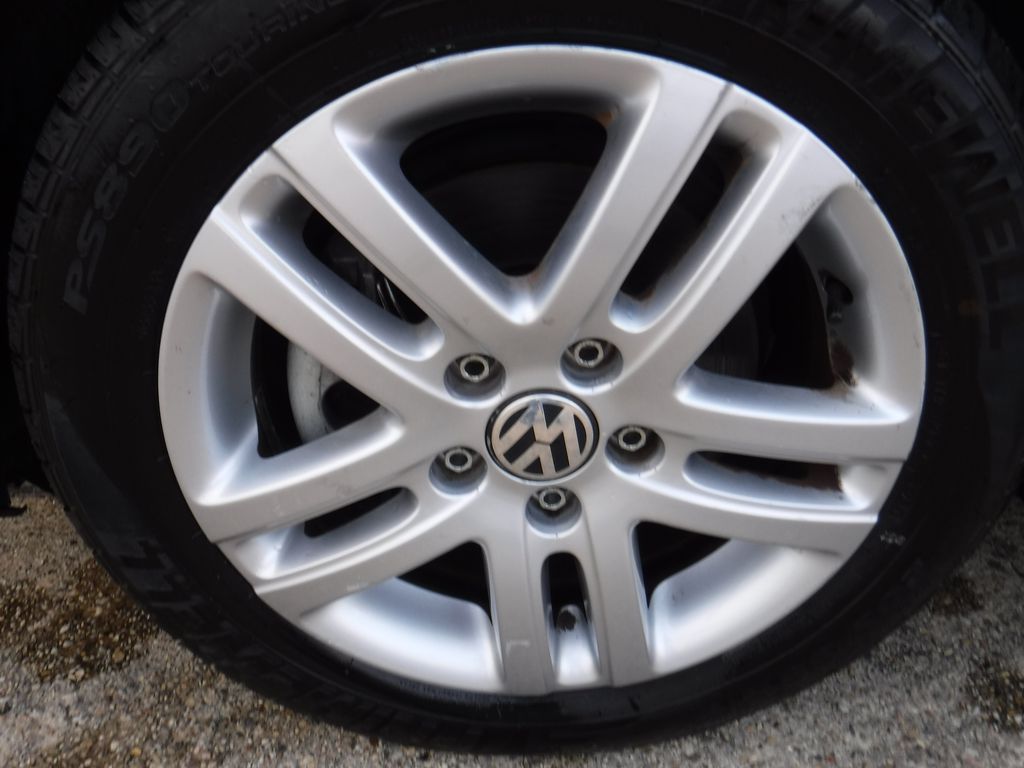 Used 2017 Volkswagen Jetta For Sale